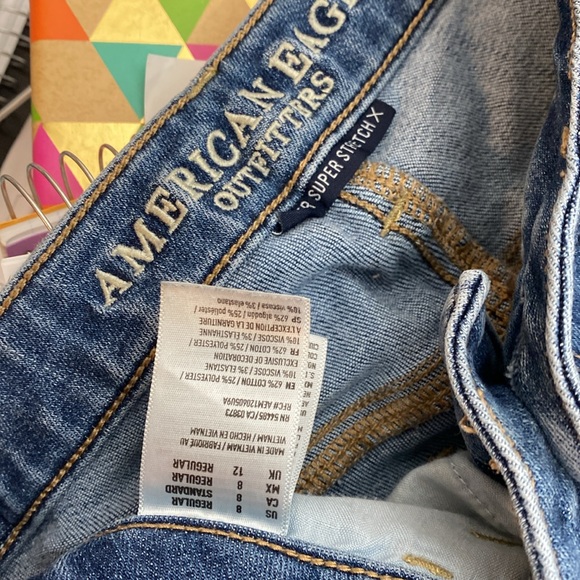 American eagle ripped jeans - Picture 3 of 3